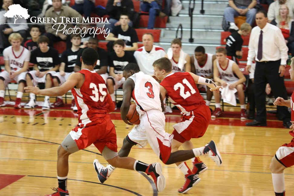 2012 LSA Varsity Boys Basketball 19