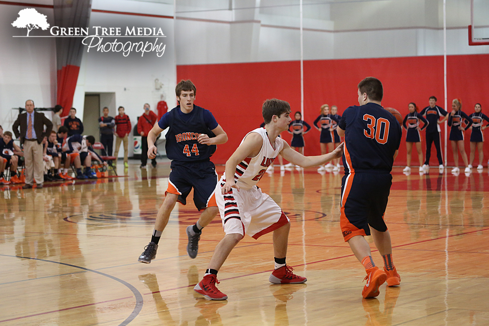 LSA-Dec2013-VarsityBball105