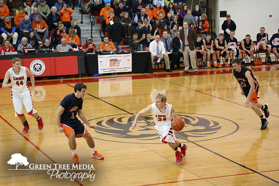 LSA-Dec2013-VarsityBball174