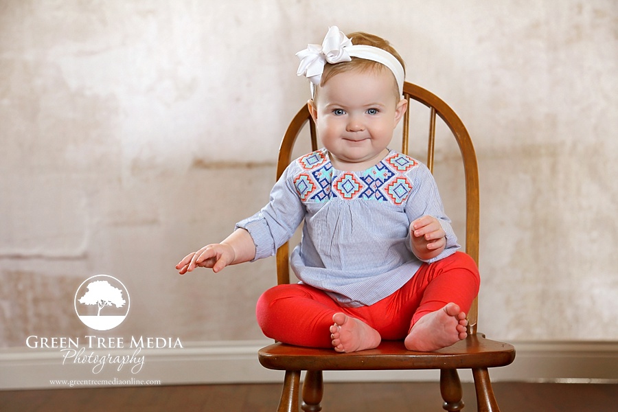 Gwen 8 Month Session
